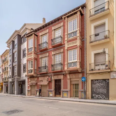 Sanders Jacaranda - Inviting Two-bedroom Downtown *